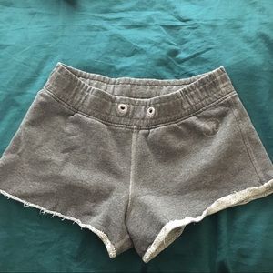 🌺LULULEMON GREY SWEAT SHORTS🌺